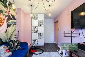 Photo 25- click for photo gallery